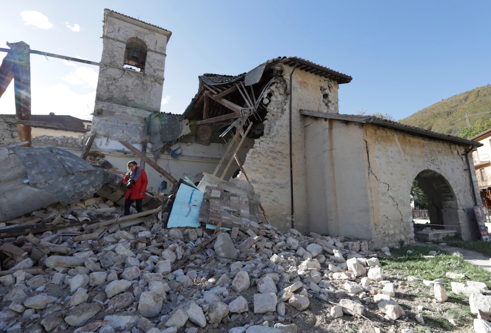 La chiesa di Borgo Sant'Antonio, Visso, 27 ottobre 2016 (AP Photo/Alessandra Tarantino)